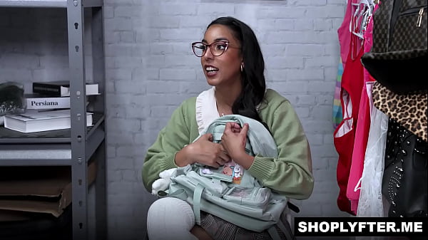 Nerd shoplifter CLaire Black gets caught and officer Mclane conduct a cavity search on her and makes an offer to make her out of trouble