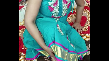 ella estaba un poco timida pero termina dando culito