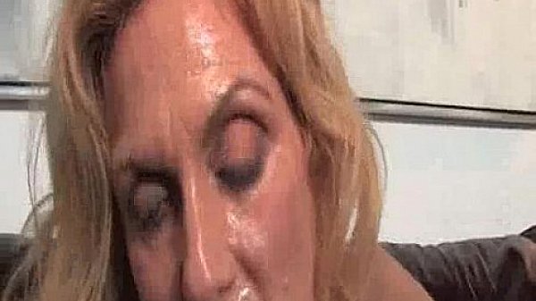 Black Dude Plows Blonde Mom – Hot MILF Action