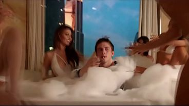 Older mature woman Reagan Foxx loves a hard young cock deep inside of her