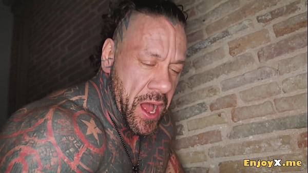 Horny brunette gets tough pounded by her tatted boyfriend – utter HD XXX! Blowjob liking Catherine Knight, a brown-haired sweetie with bald pussy, tempts Rob Diesel’s giant schlong for a kinky ride.
