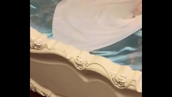 Lovely sweetie is gaping narrow snatch in closeup and cumming