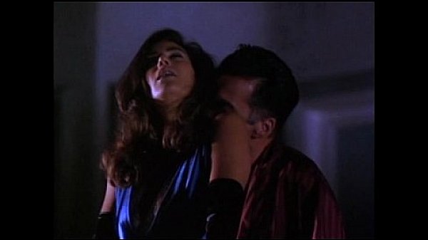 Celebrity Sex: Teri Hatcher, Lindsay Lohan, Natalie Portman, Mila Kunis